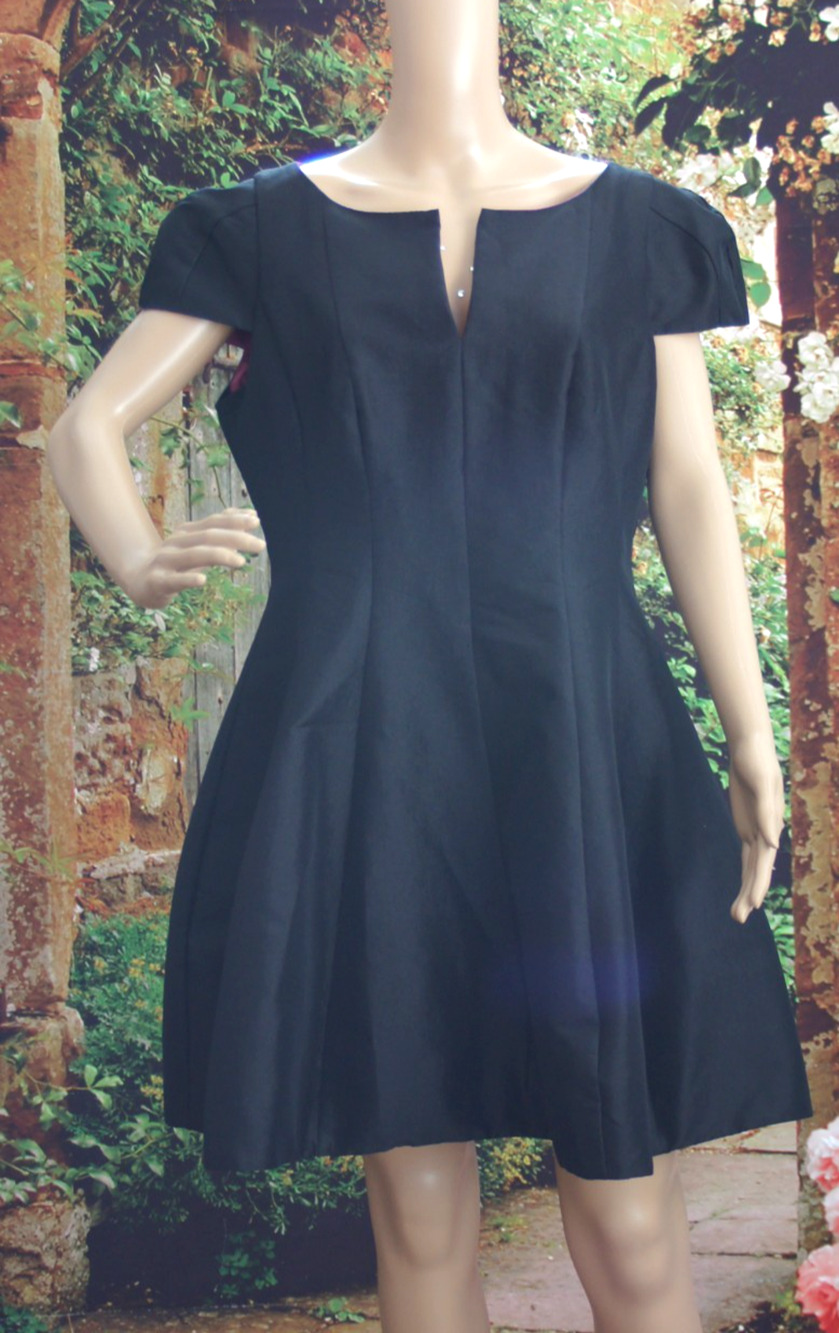 Betsy and Adam Black Taffeta Cap Sleeve Cocktail Dress size 16